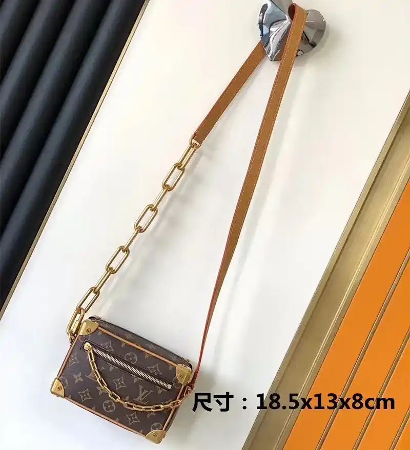 LV CHAIN genuine leather bag (40 +) — foto 3 de 6