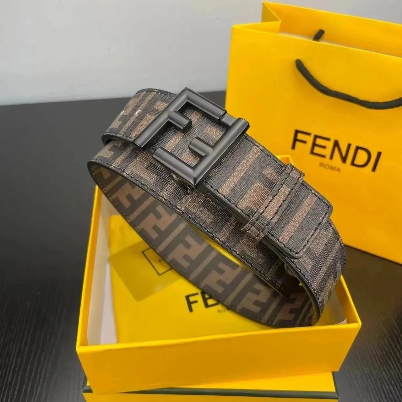 FENDI FF Logo Belt [40 styles] — foto 4 de 6