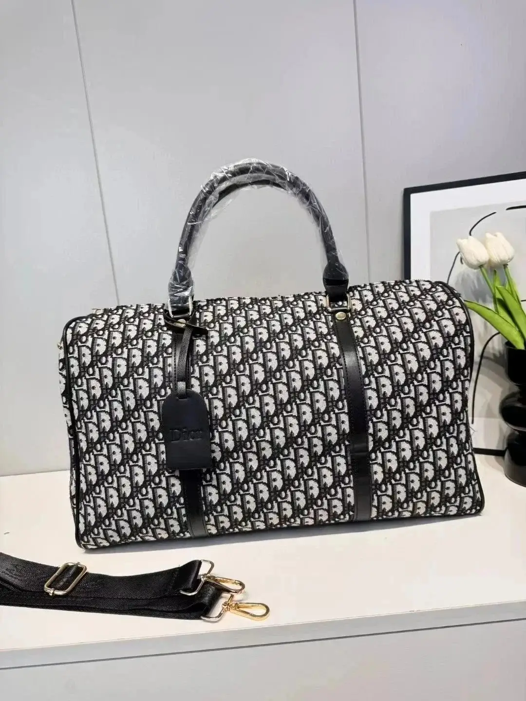 Louis Vuitton Keepall Bandoulière 50 Travel Duffel Bag [10 styles] — foto 6 de 6