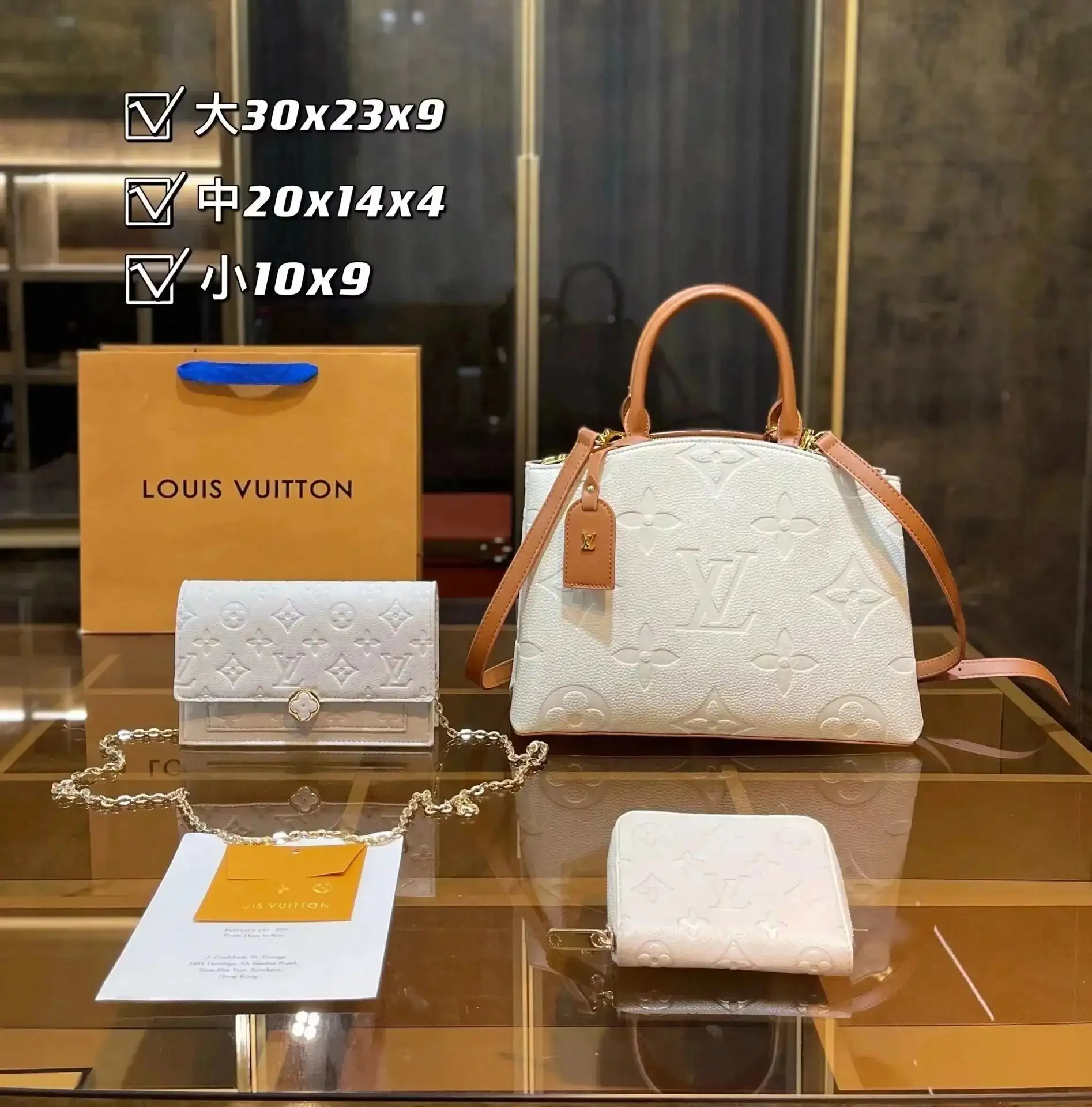 Louis Vuitton Monogram/ Damier / Epi Leather Handbags [1 styles] — foto 2 de 6