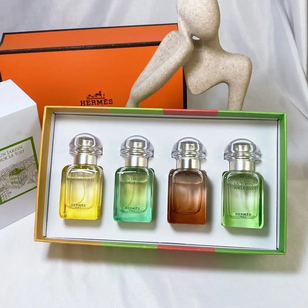 Hermès Un Jardin Collection Eau de Parfum Sample 4-Piece Set — foto 2 de 6