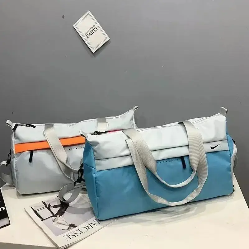 Nike Duffle Bag(20+ styles ) — foto 5 de 6