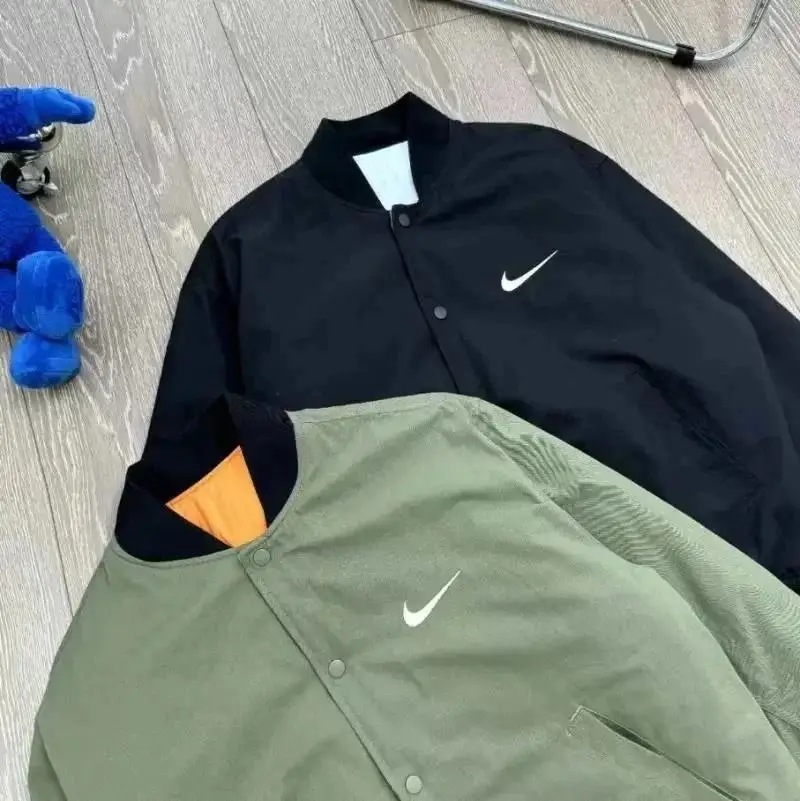 Stussy x Nike Bomber Jacket [2 styles] — foto 6 de 6