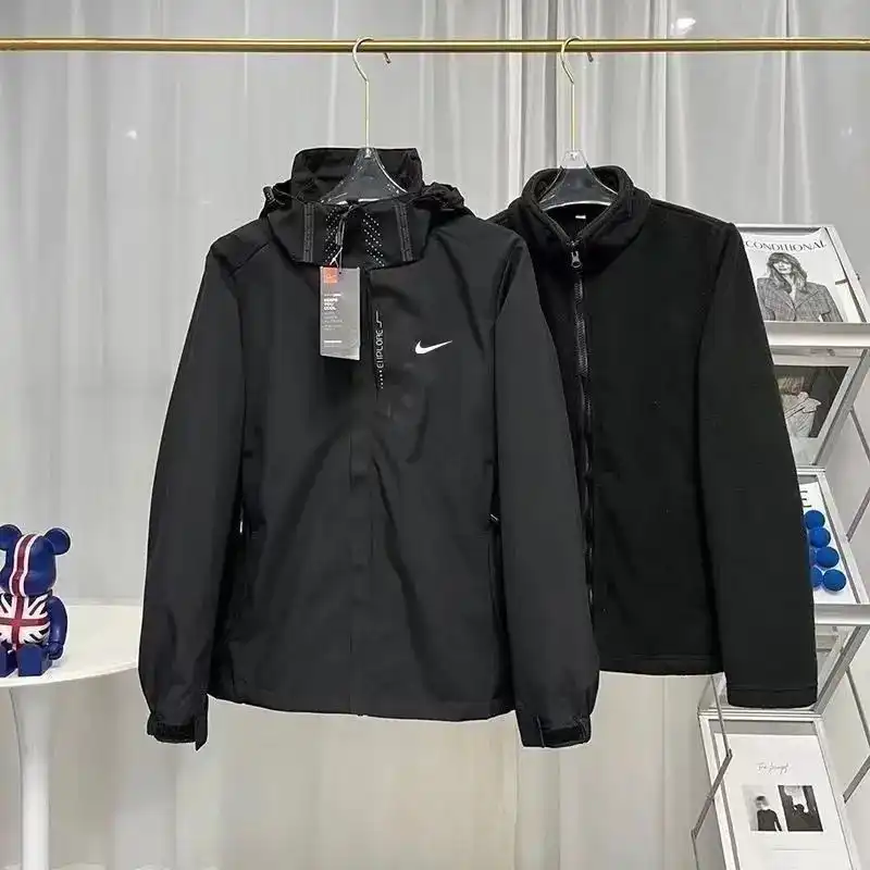 Nike UA Jacket [Black & Cream Hooded Windbreakers] — foto 5 de 6