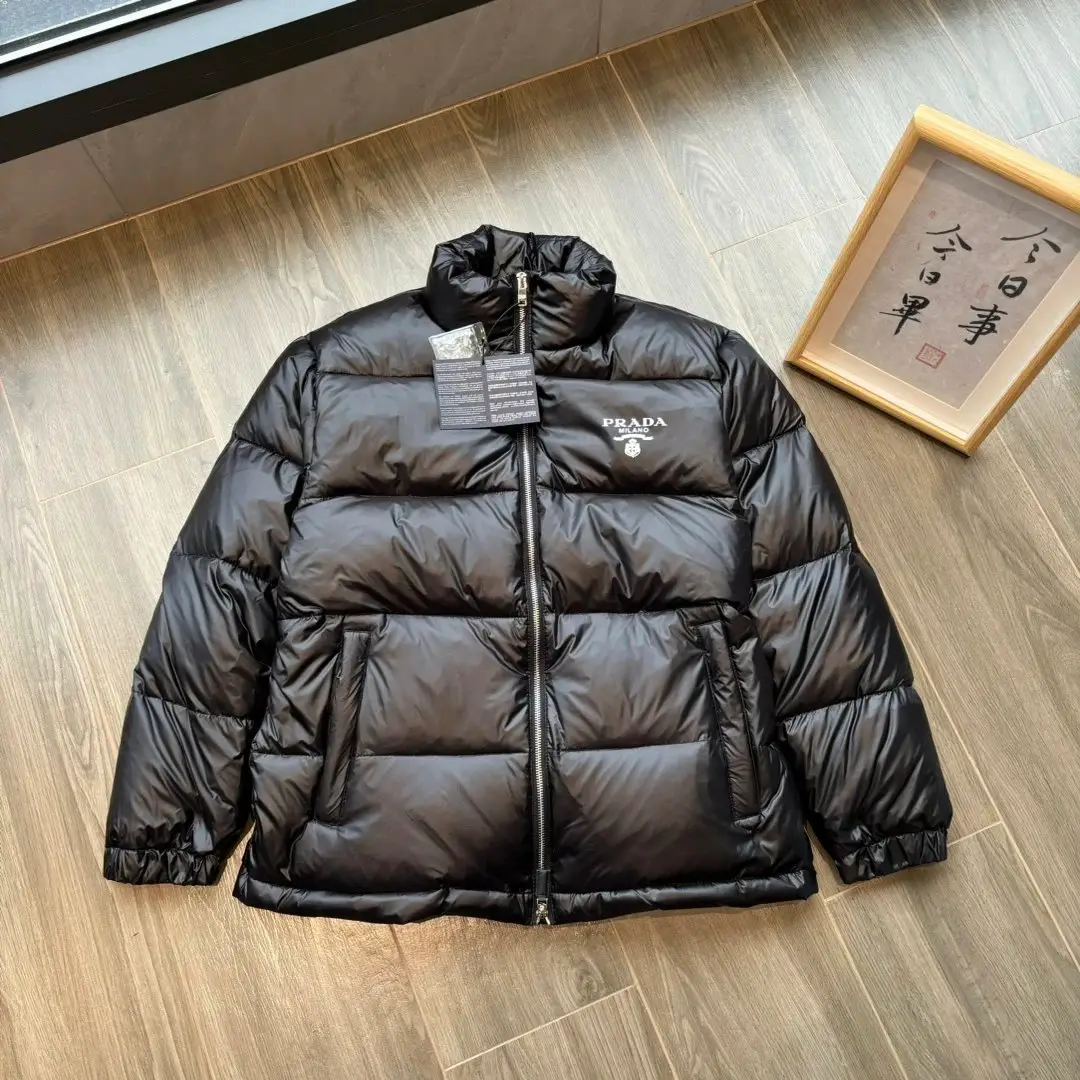 Prada Padded Jacket [8 styles] — foto 4 de 6