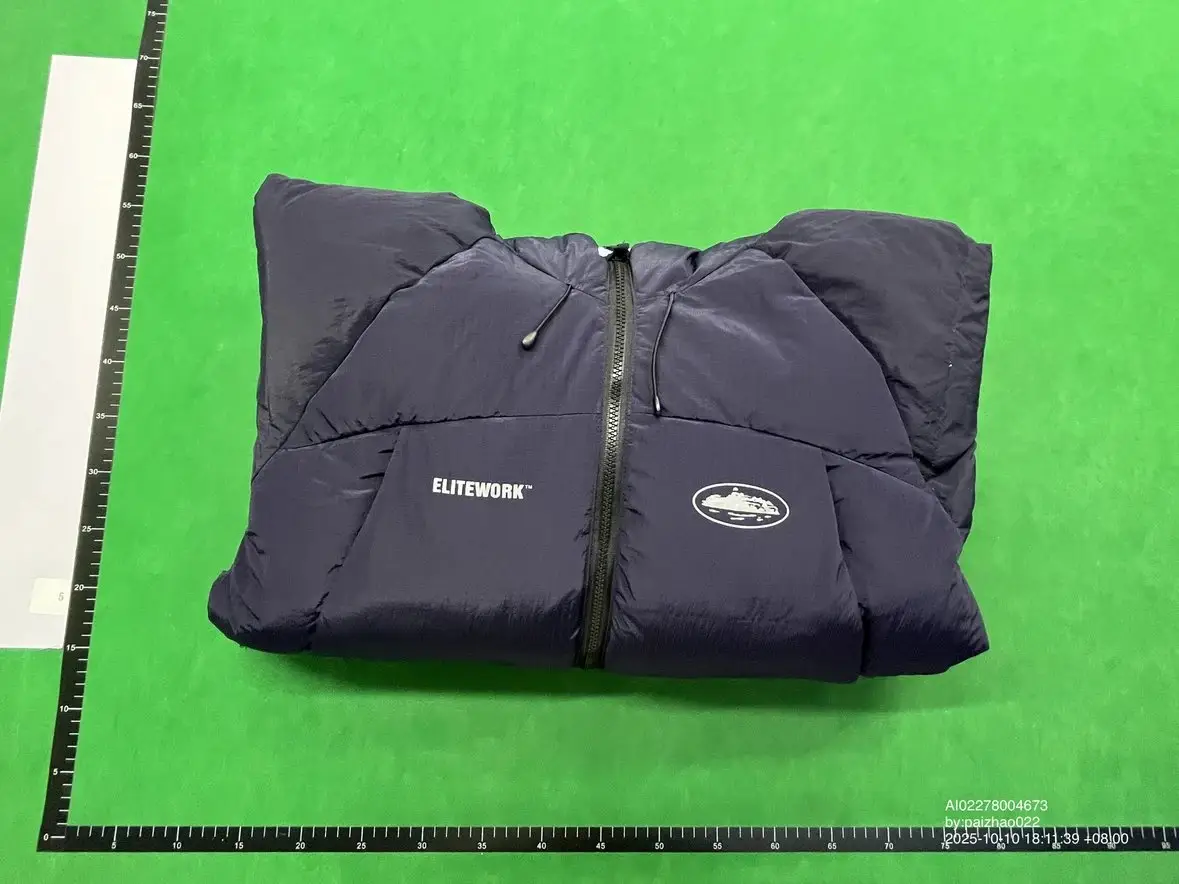 Corteiz Hooded Puffer Jacket [5 styles] — foto 5 de 6