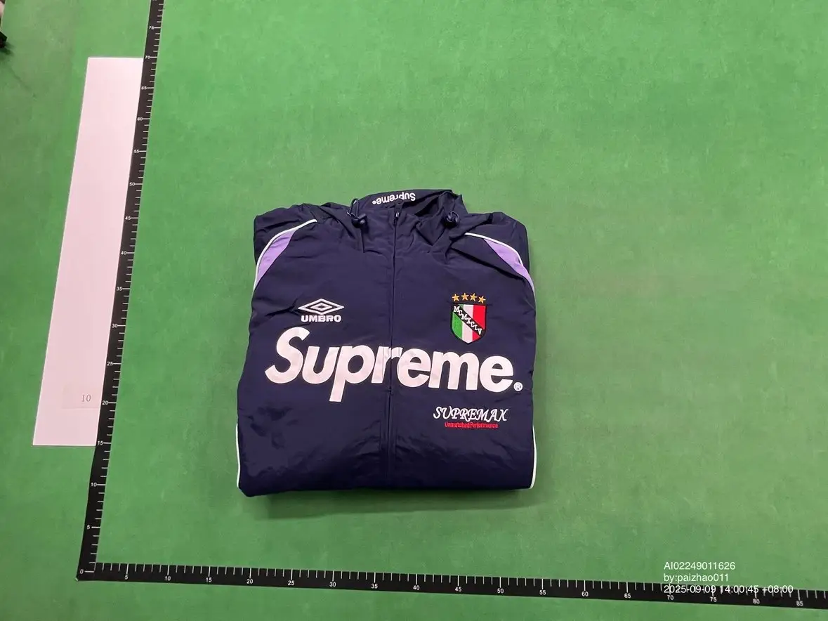Supreme Ducati Shell Track Jacket [16 styles] — foto 3 de 6