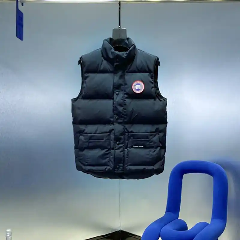 Canada goose sleeveless down jacket — foto 6 de 6