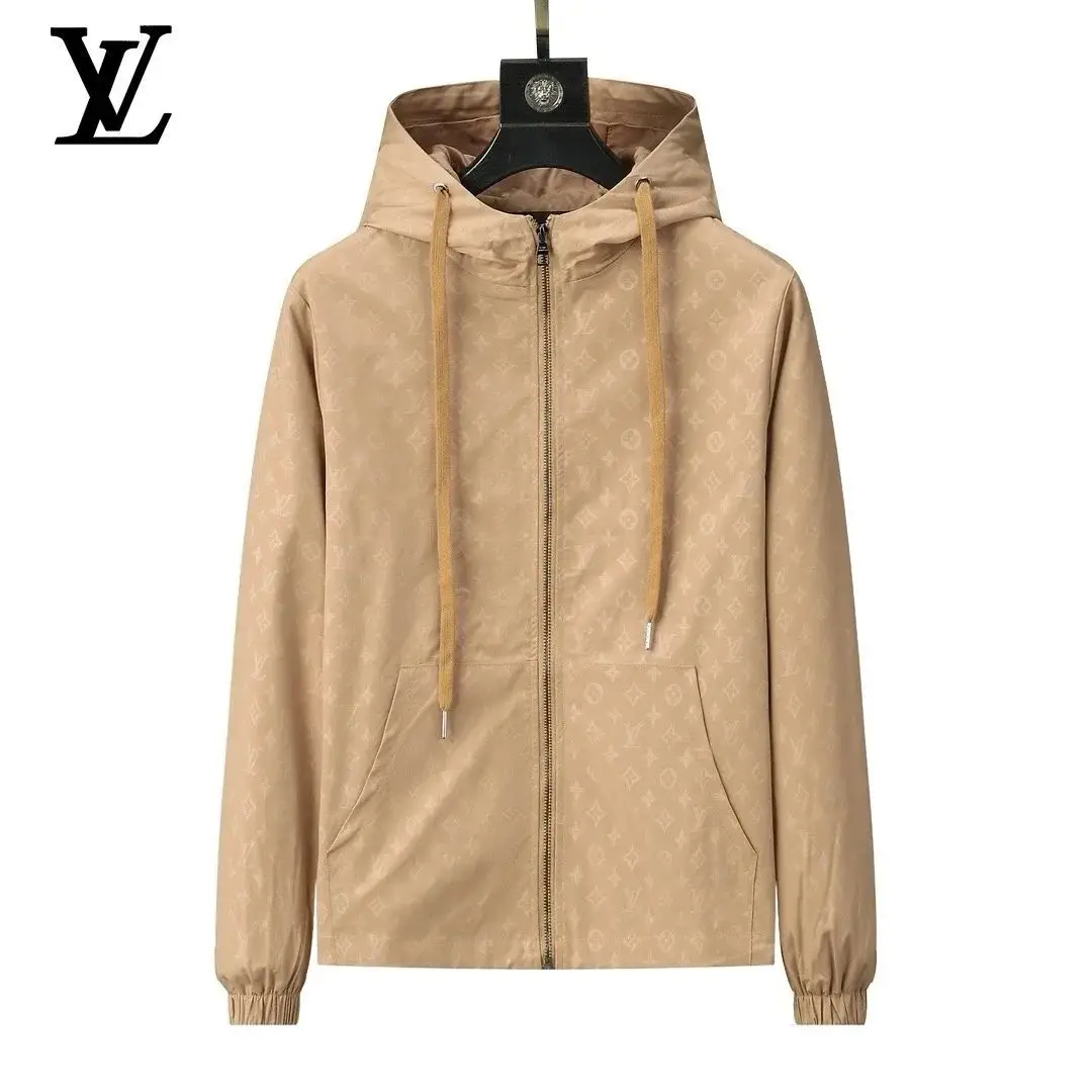 Louis Vuitton Monogram Hooded Jacket [9+ styles] — foto 3 de 6
