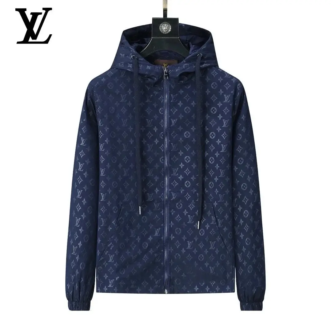 Louis Vuitton Monogram Hooded Jacket [9+ styles] — foto 4 de 6