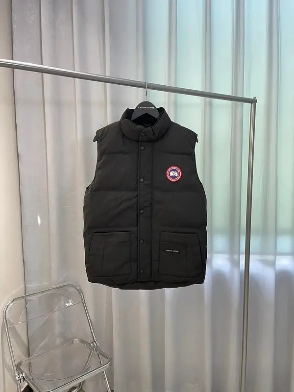 Canada Goose Freestyle Vest [12 styles] — foto 2 de 6