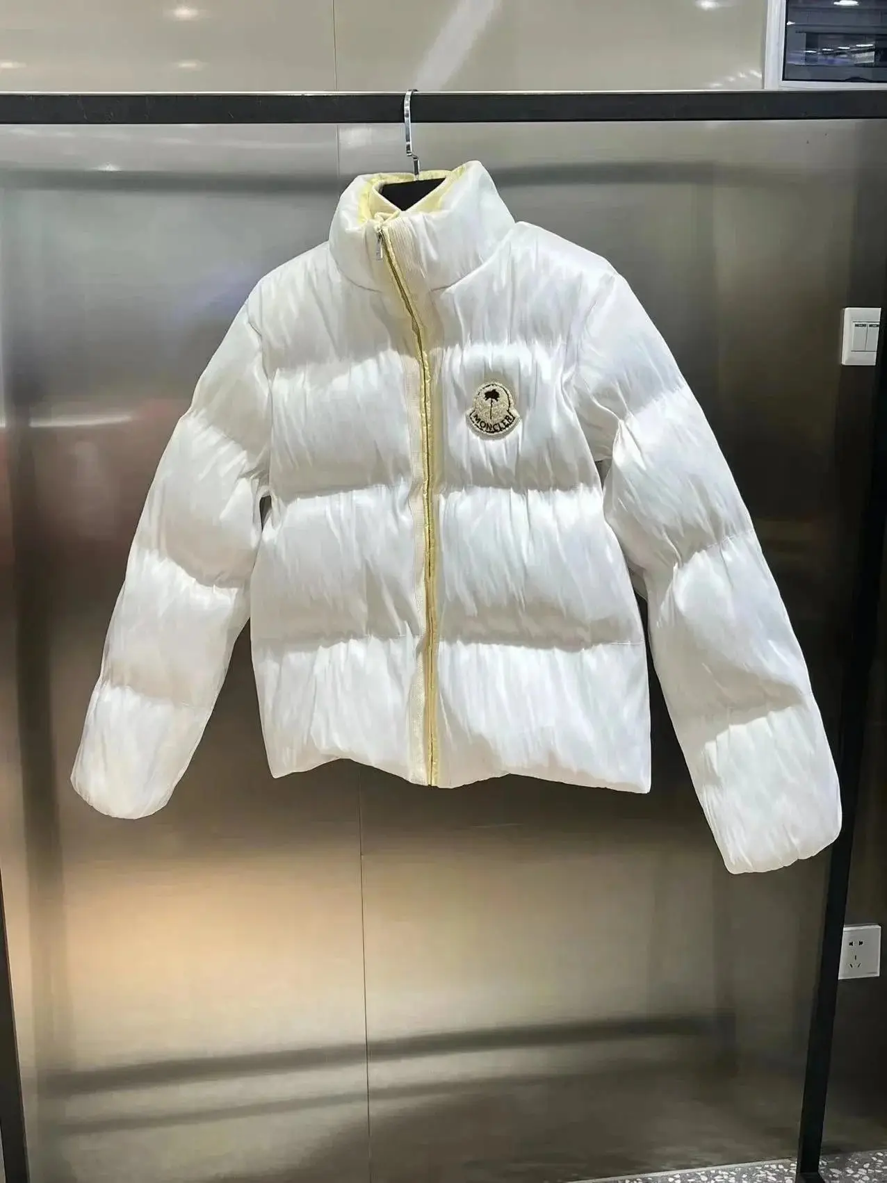 Palm Angels Luminous Down Jacket [2 styles] — foto 2 de 6