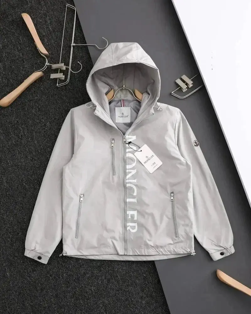 Moncler Jackets — foto 2 de 6