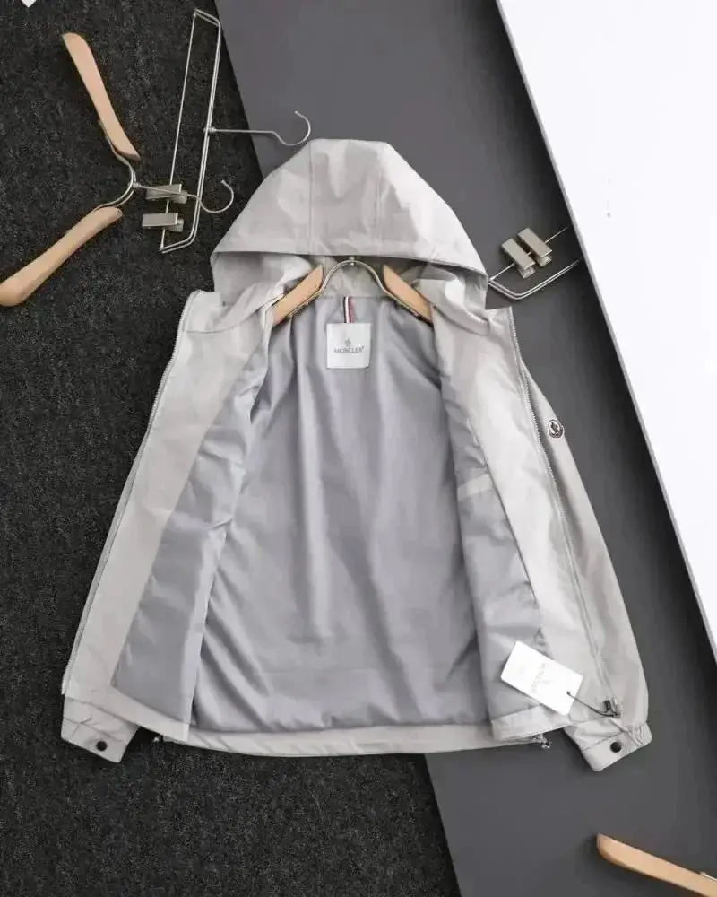 Moncler Jackets — foto 3 de 6
