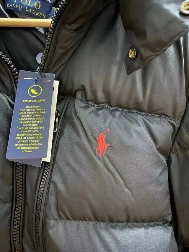 Moncler MAYA Down Jacket with Detachable Sleeves — foto 4 de 6