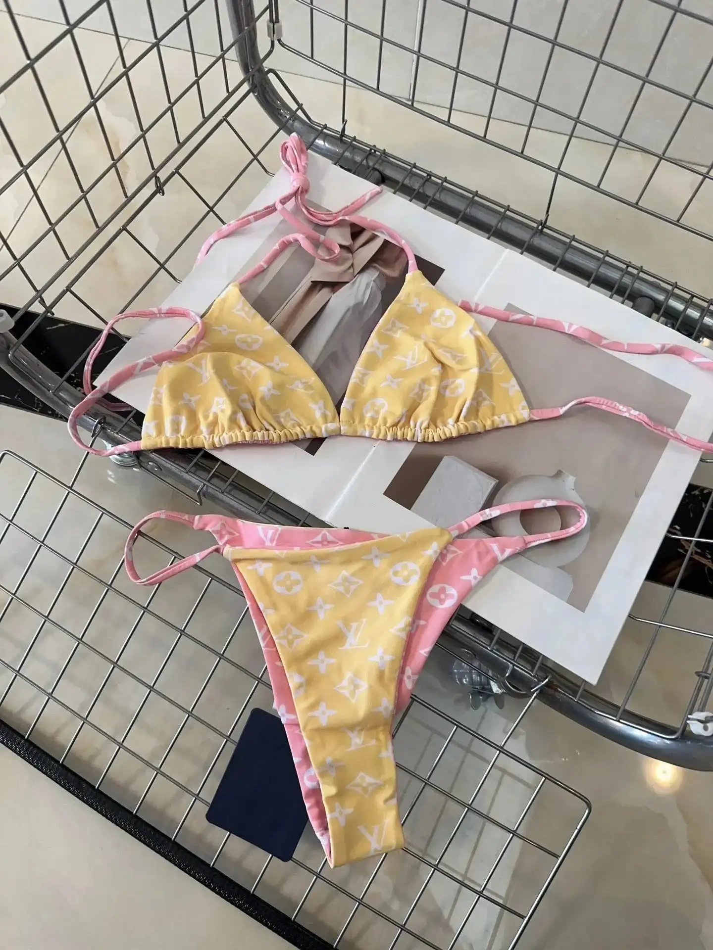 Louis Vuitton Bodysuit — foto 4 de 6