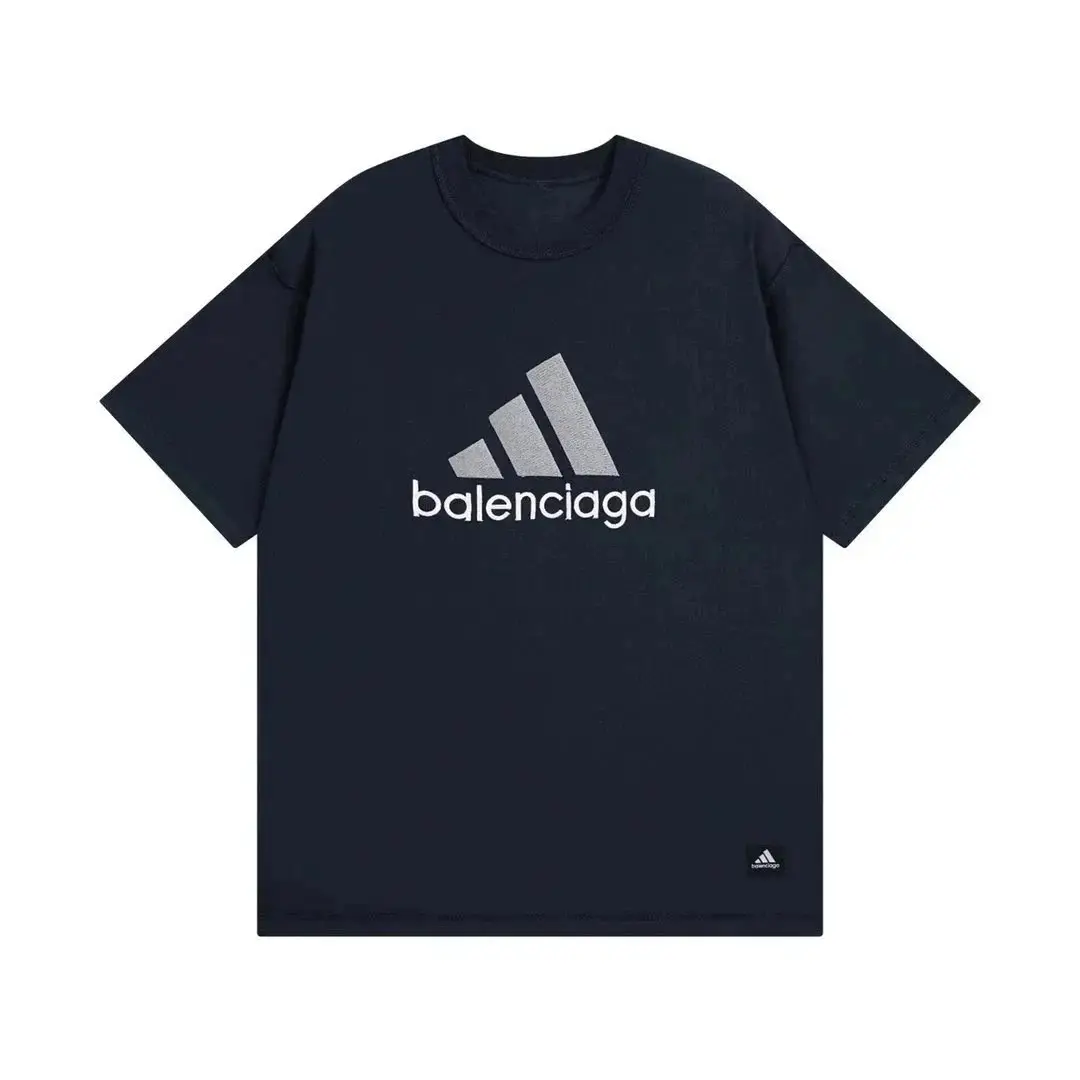 Balenciaga x Adidas Tee — foto 5 de 6