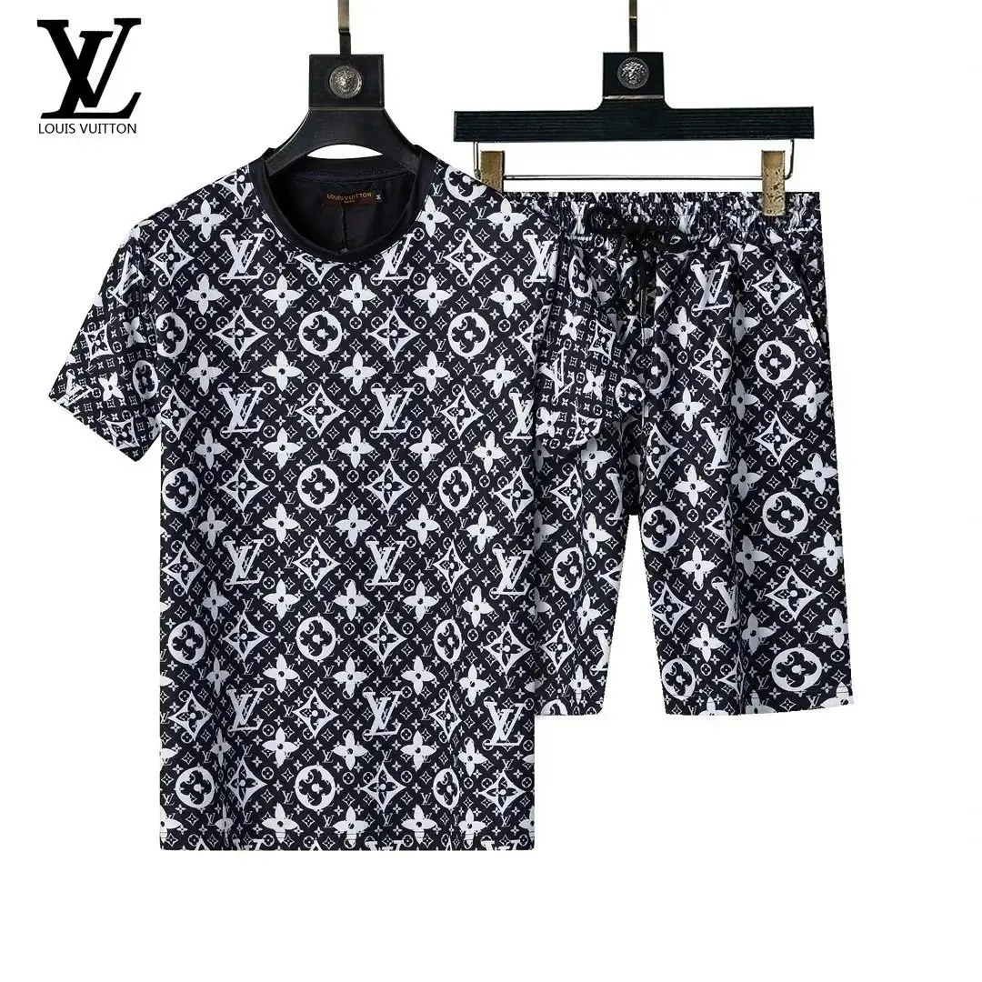 Louis Vuitton Suits — foto 2 de 6