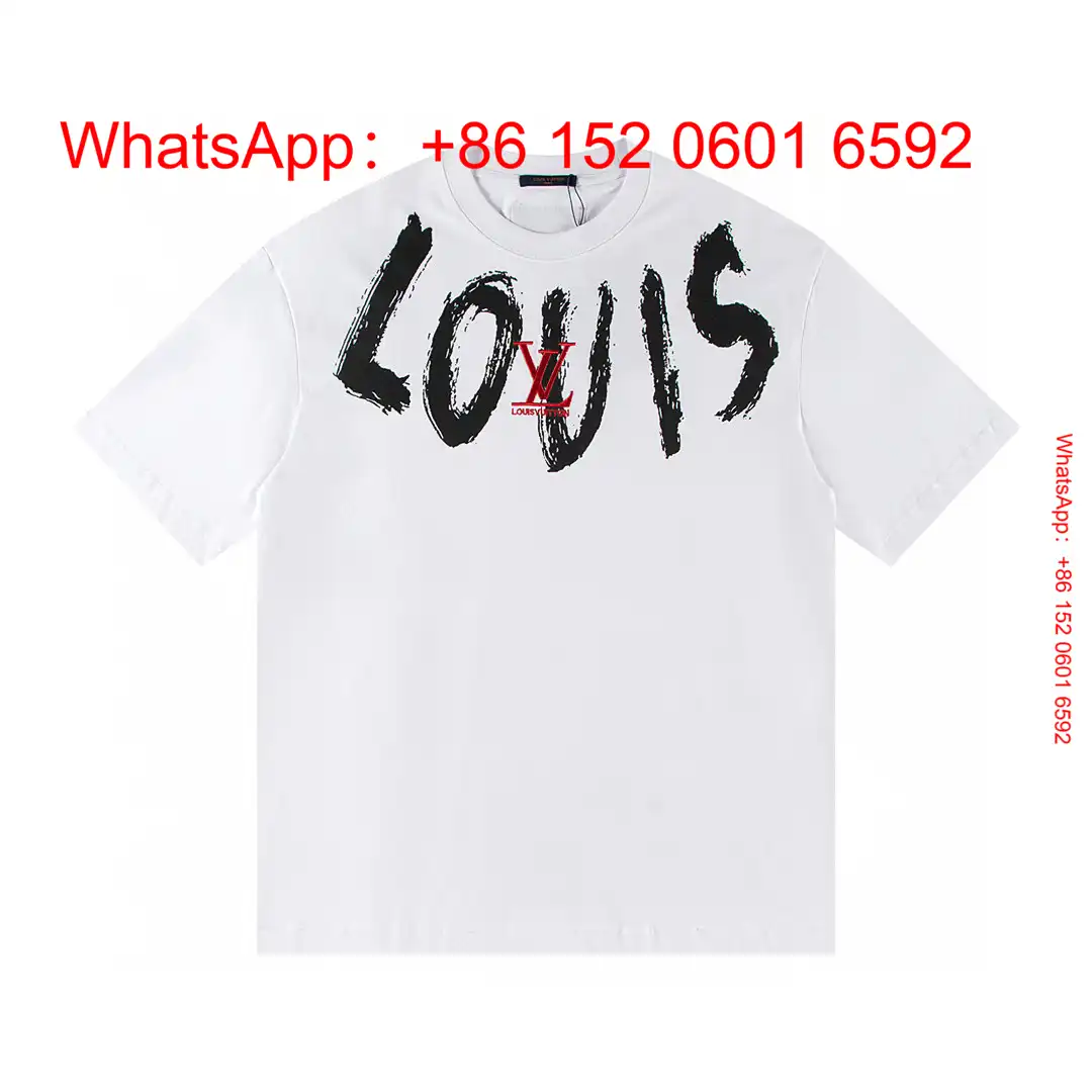 Louis Vuitton Graphic Print T-Shirts — foto 4 de 6