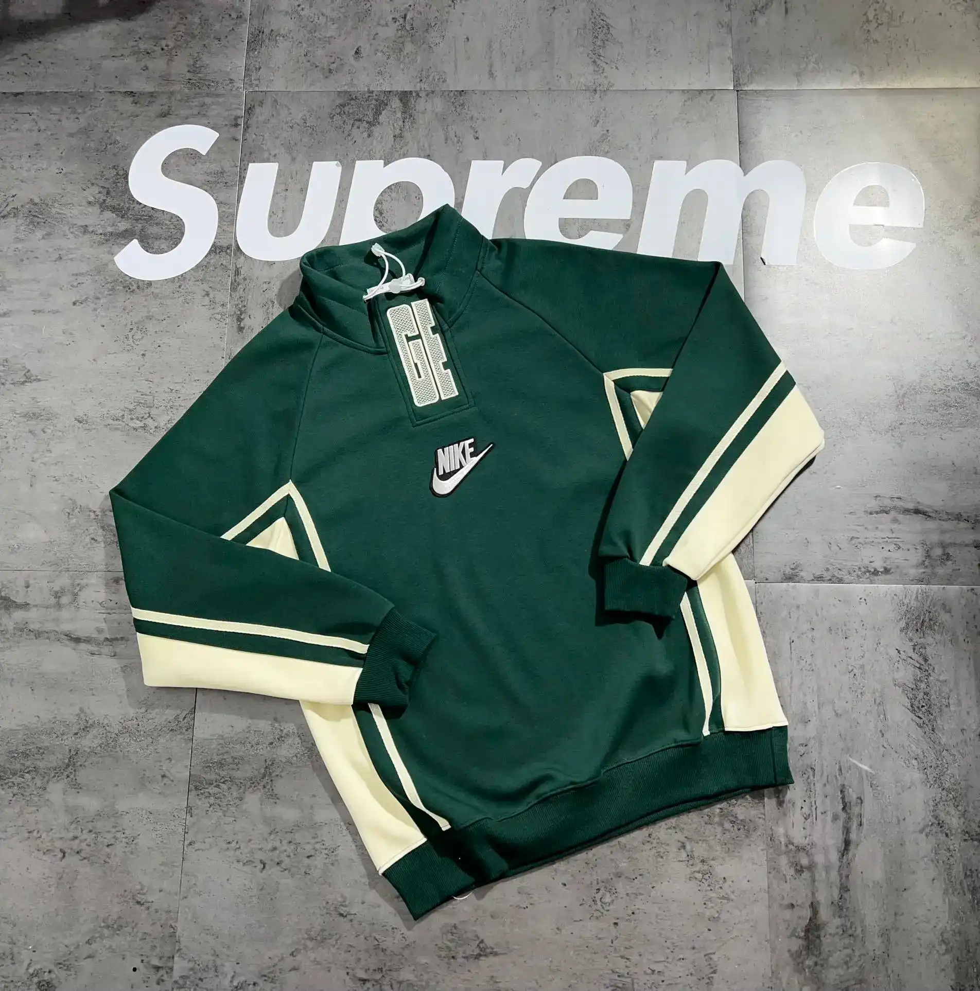 Nike Brabus Sweater [22 styles] — foto 4 de 6