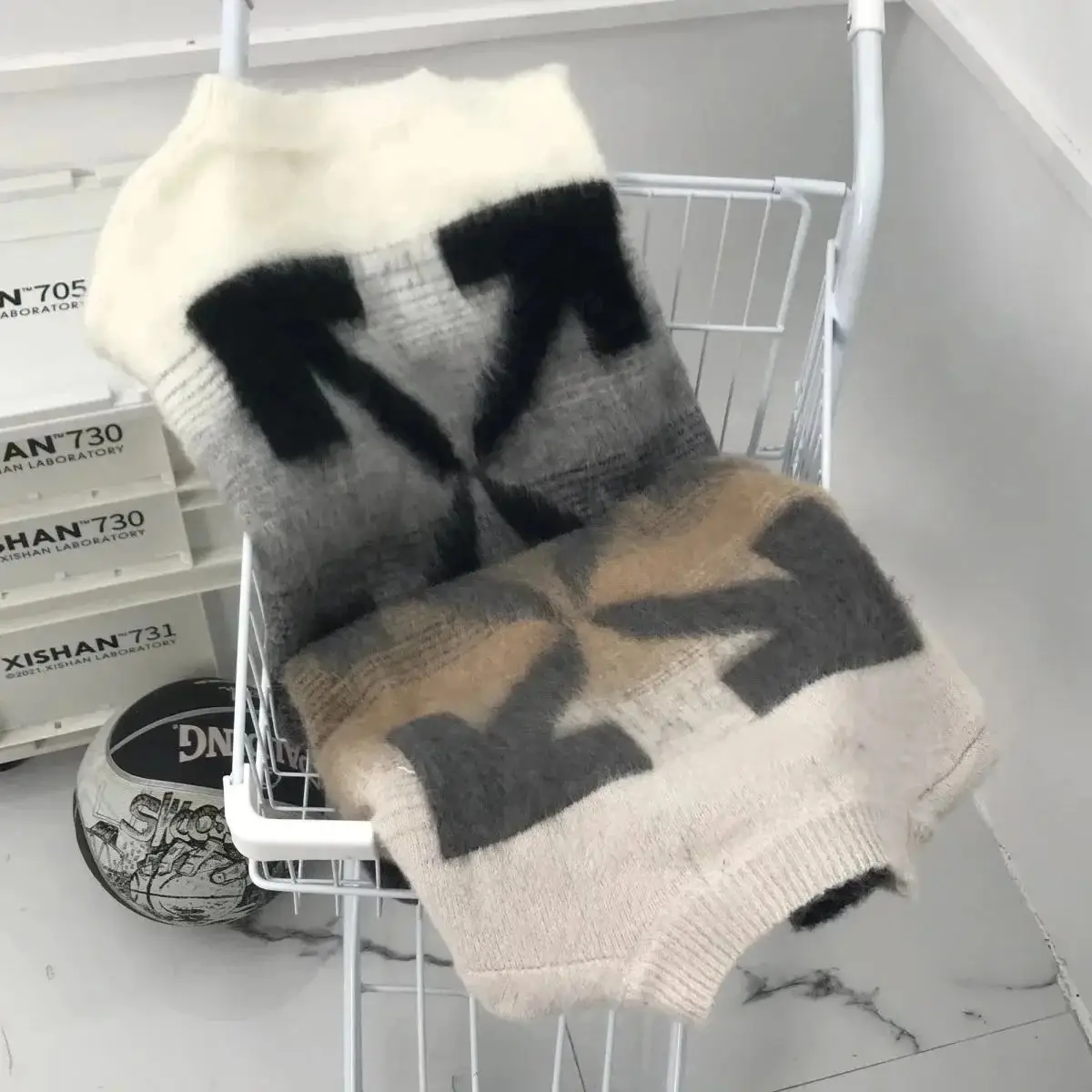 Off-White Sweater — foto 4 de 6
