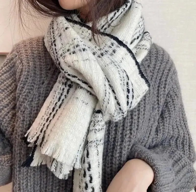chanel scarf (3 styles) — foto 6 de 6