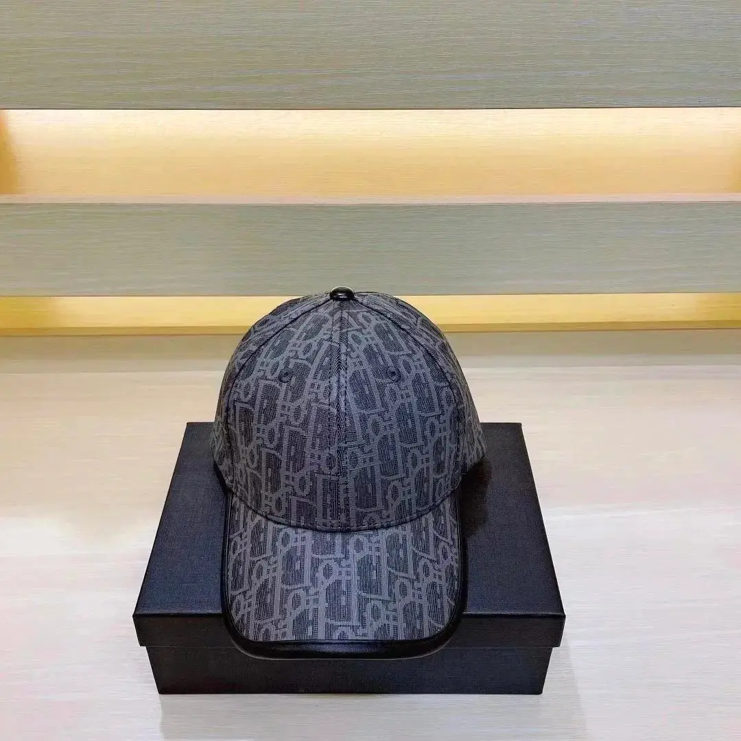 Gucci GG Supreme / Fendi FF / Monster Eyes Baseball Caps [39 styles] — foto 3 de 6