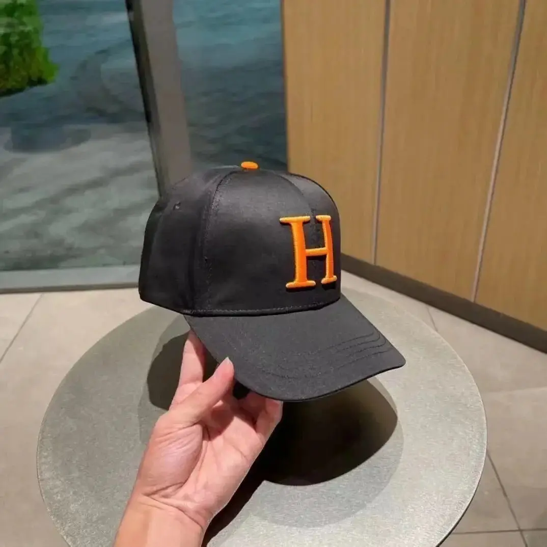 Celine H Logo Cap [10 styles] — foto 6 de 6