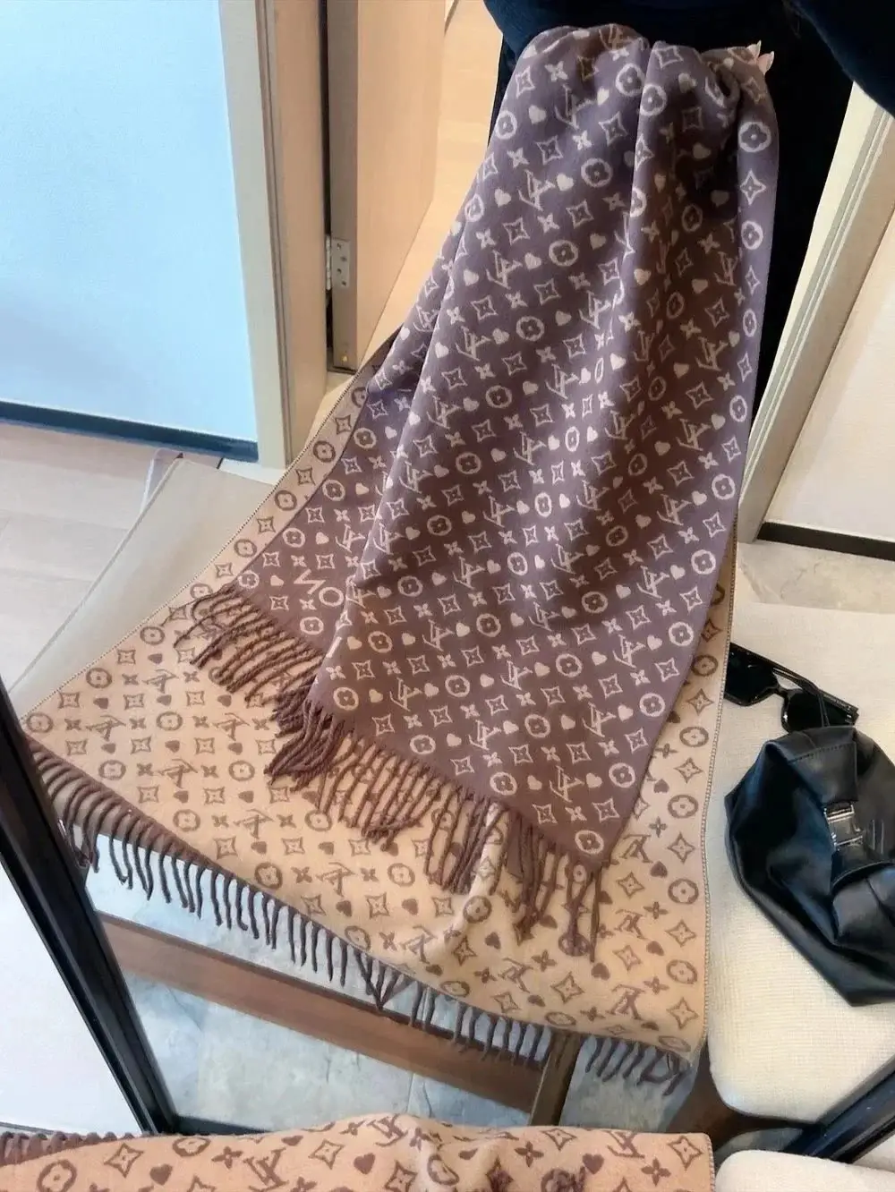 Louis Vuitton Scarf — foto 3 de 6
