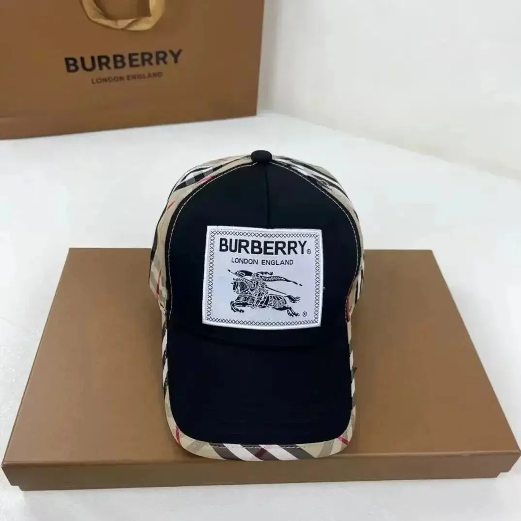 Prada Linea Rossa / Dior Oblique / Gucci GG Supreme / Burberry Equestrian Knight / Ralph Lauren Pony / Balenciaga Logo / Arc'teryx Bird / Fendi Zucca Cap [40 styles] — foto 3 de 6