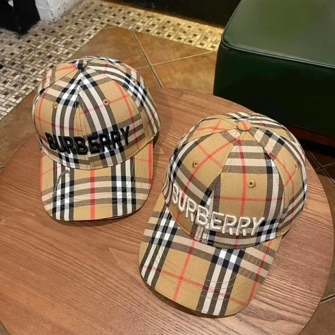 Burberry Vintage Check Cap [31 styles]