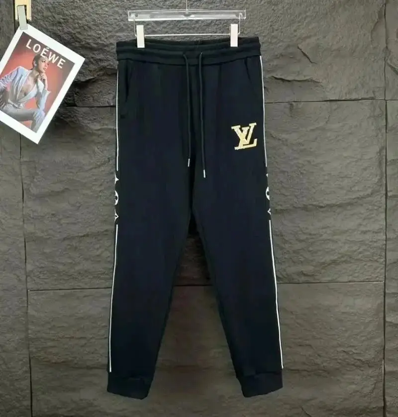 Louis Vuitton Monogram Track Pants [6 styles] — foto 3 de 6