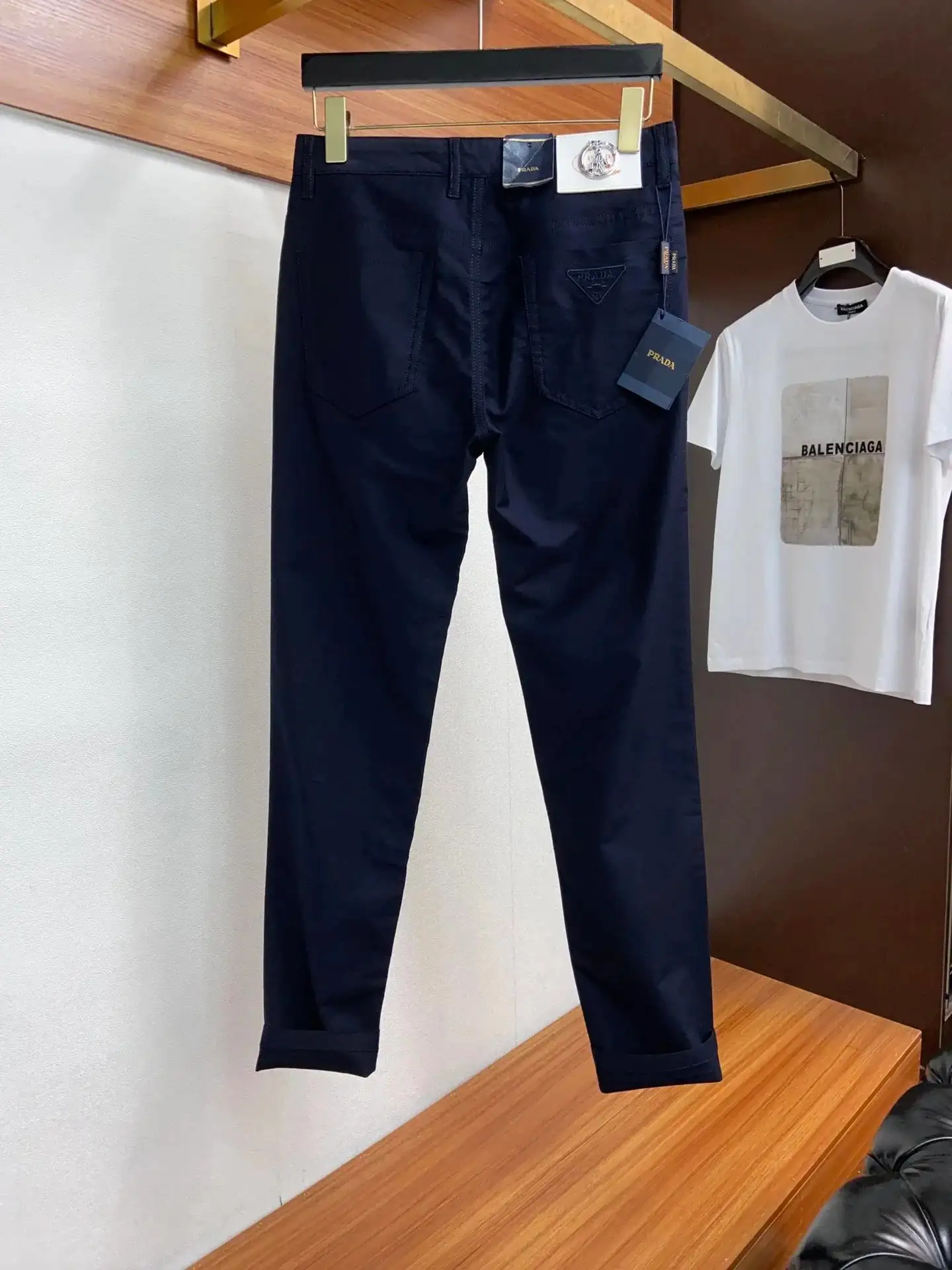 Prada casual trousers (21 styles) — foto 4 de 6