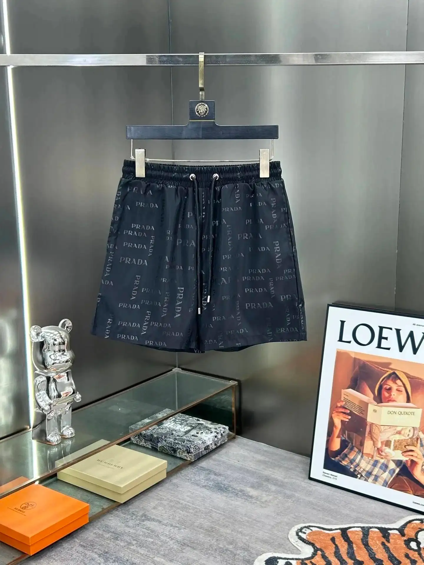 Prada Logo Side Panel Shorts [1 styles] — foto 5 de 6