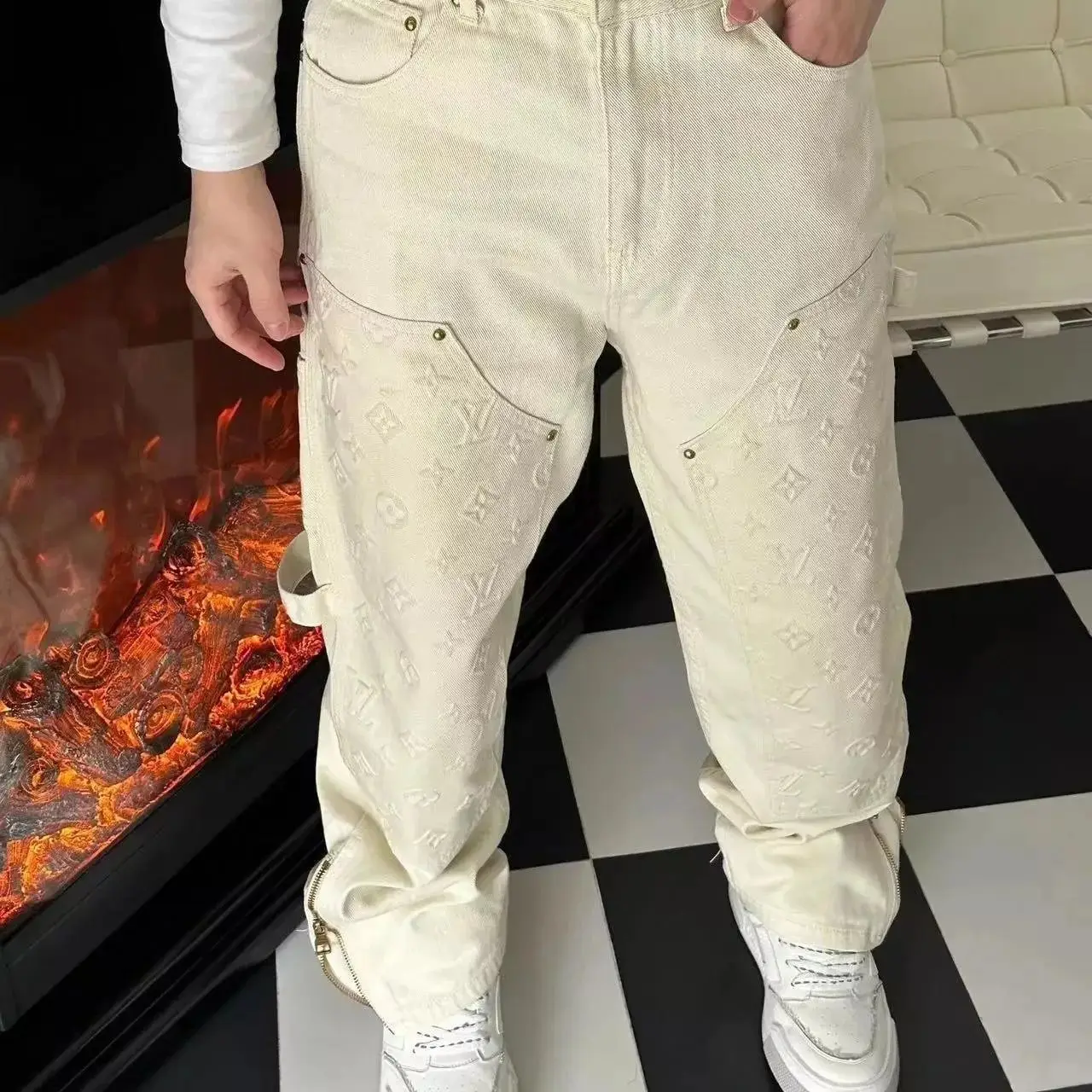 Louis Vuitton Monogram Cargo Pants [24 styles]