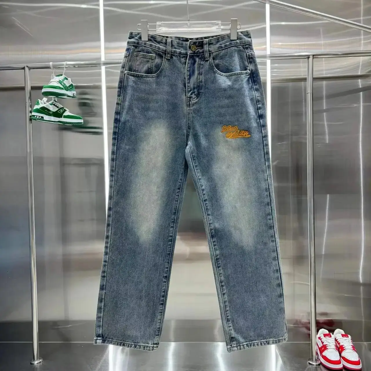 Louis Vuitton Monogram Cargo Pants [24 styles] — foto 4 de 6