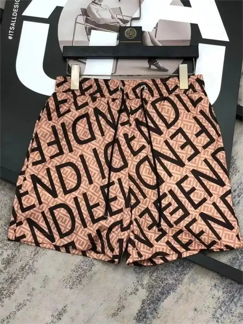 FENDI FF Logo Shorts [40 styles] — foto 2 de 6
