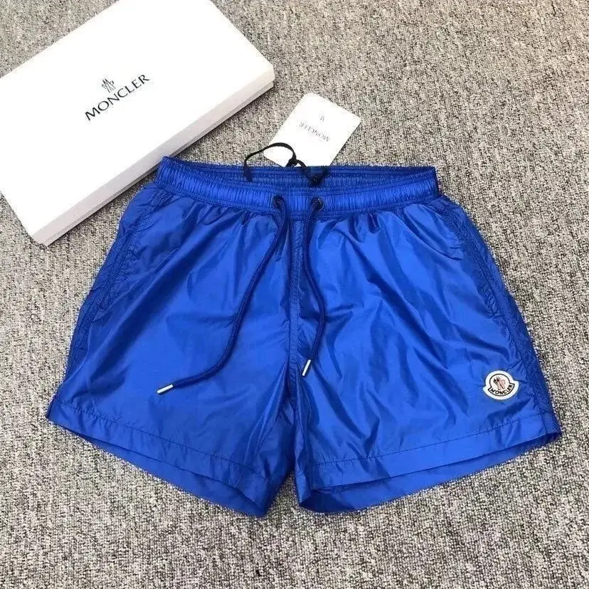 Moncler Shorts — foto 4 de 6