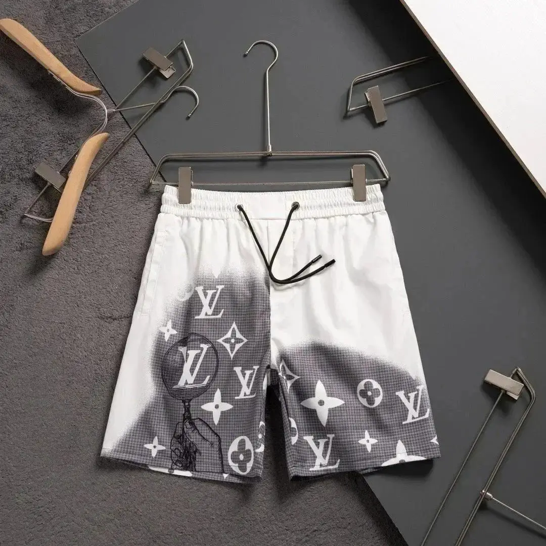 Louis Vuitton shorts — foto 3 de 6