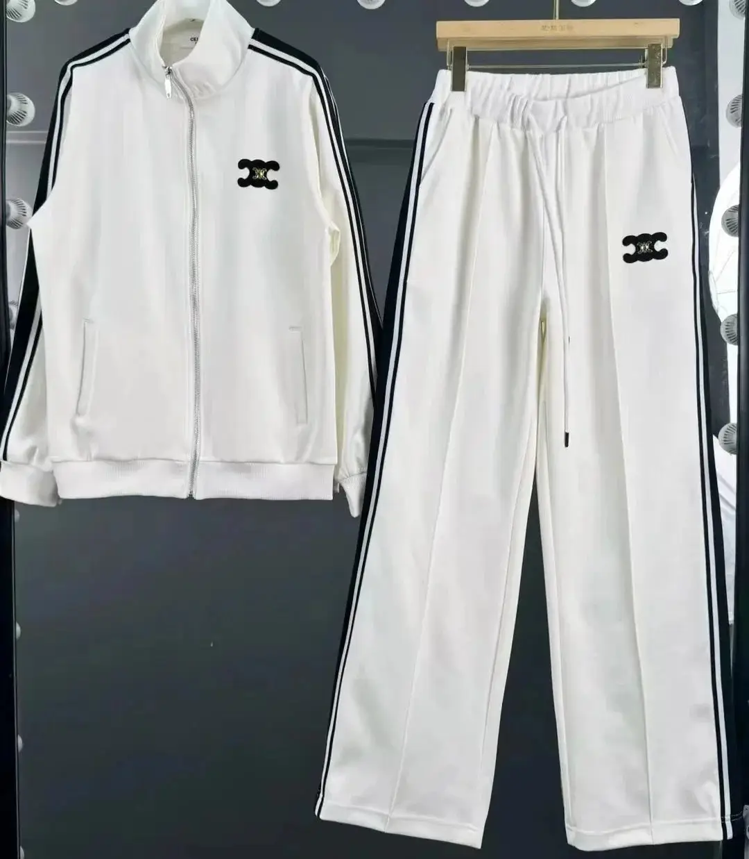 Prada Tracksuit — foto 5 de 6