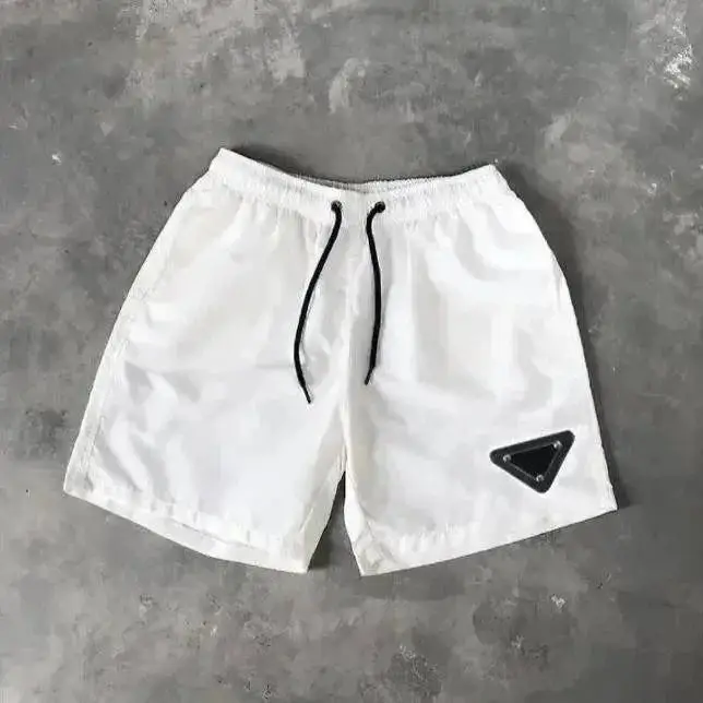 Prada shorts — foto 5 de 6