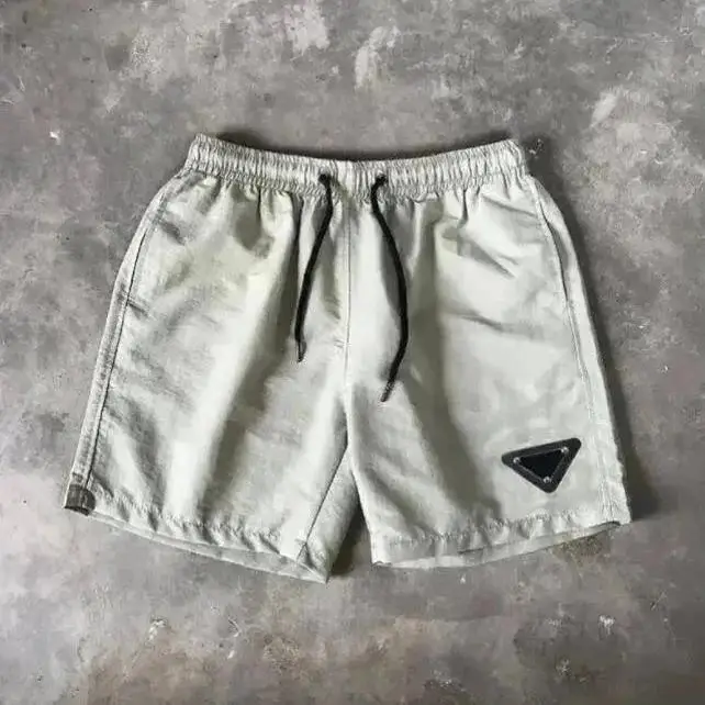 Prada shorts — foto 6 de 6
