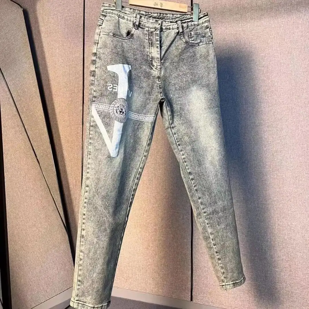 Versace jeans (7 styles) — foto 4 de 6