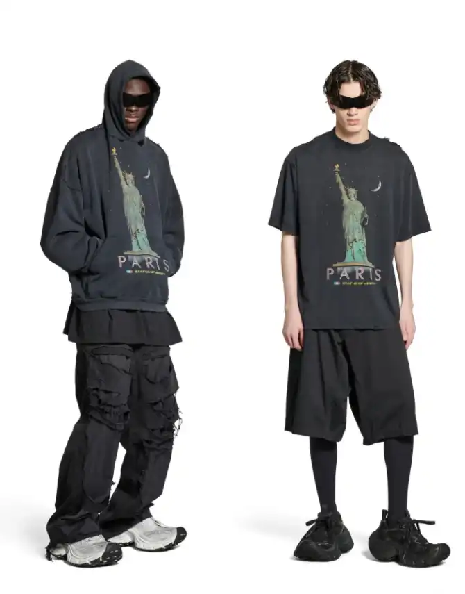 Balenciaga Hoodies — foto 3 de 6