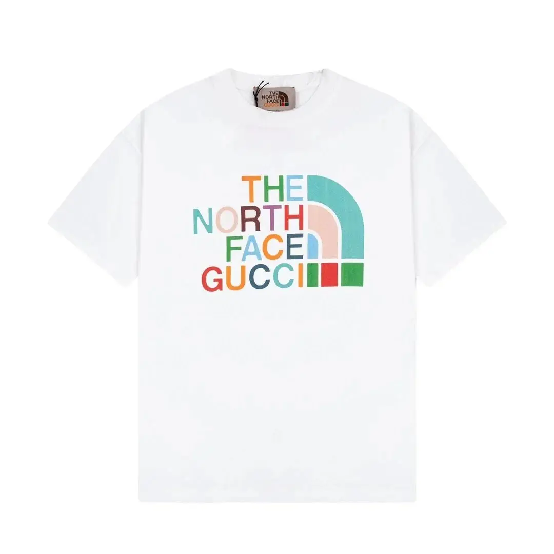 Gucci Leopard Print T-Shirt for Men - White Cotton Tee — foto 3 de 6