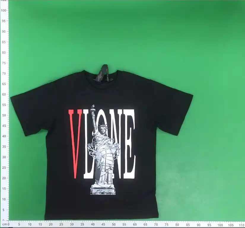 VLONE V Logo T-Shirt [40 styles] — foto 4 de 6