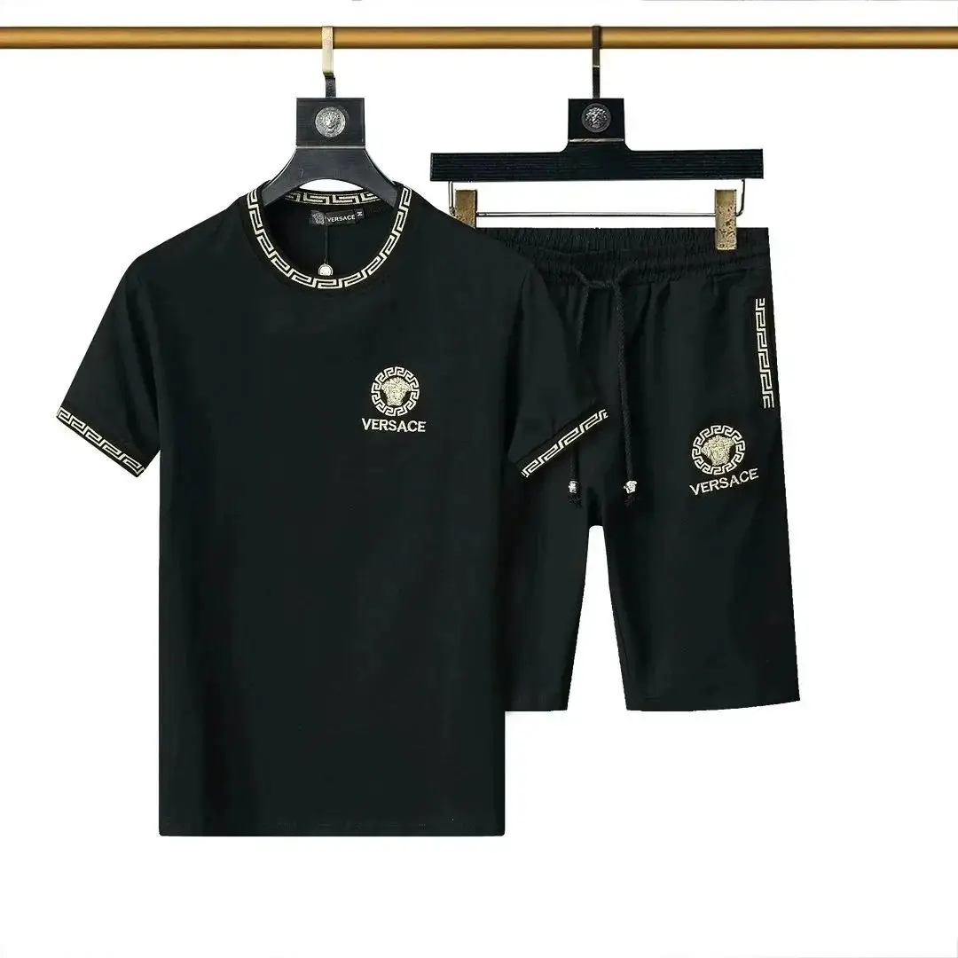 Louis Vuitton Monogram T-Shirt/Shorts Sets [39 styles] — foto 6 de 6