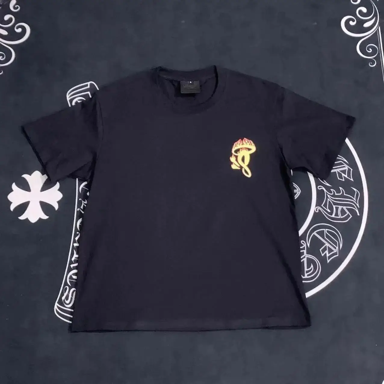 Syna World T-shirt — foto 4 de 6