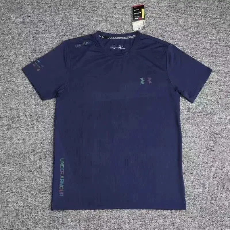Under Armour Short-sleeved T-shirt — foto 3 de 6