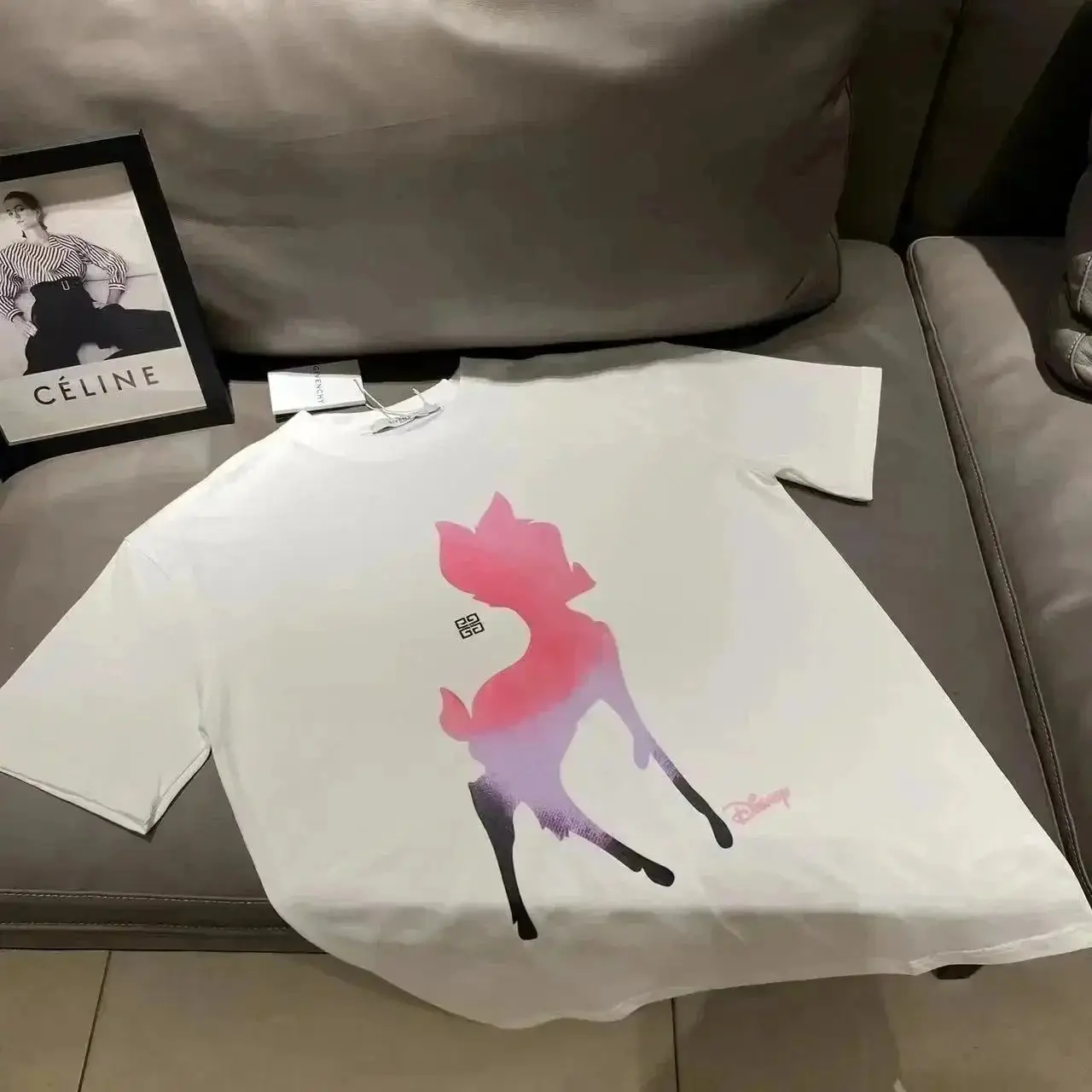 GIVENCHY T-shirt — foto 3 de 6